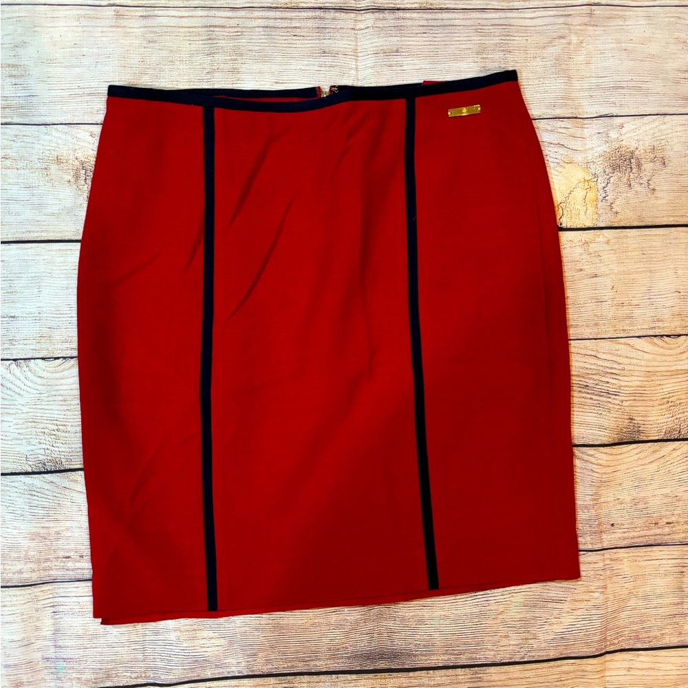 Tory Burch knee length skirt super sassy 💁‍♀️